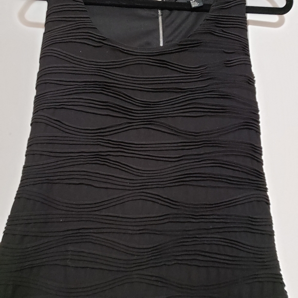 Dress - Picture 3 of 7